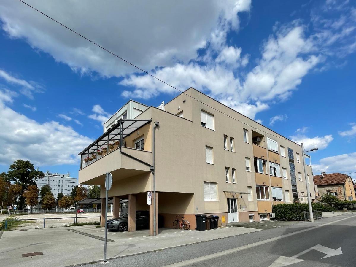 Lipa Apartment Zagreb Exteriör bild